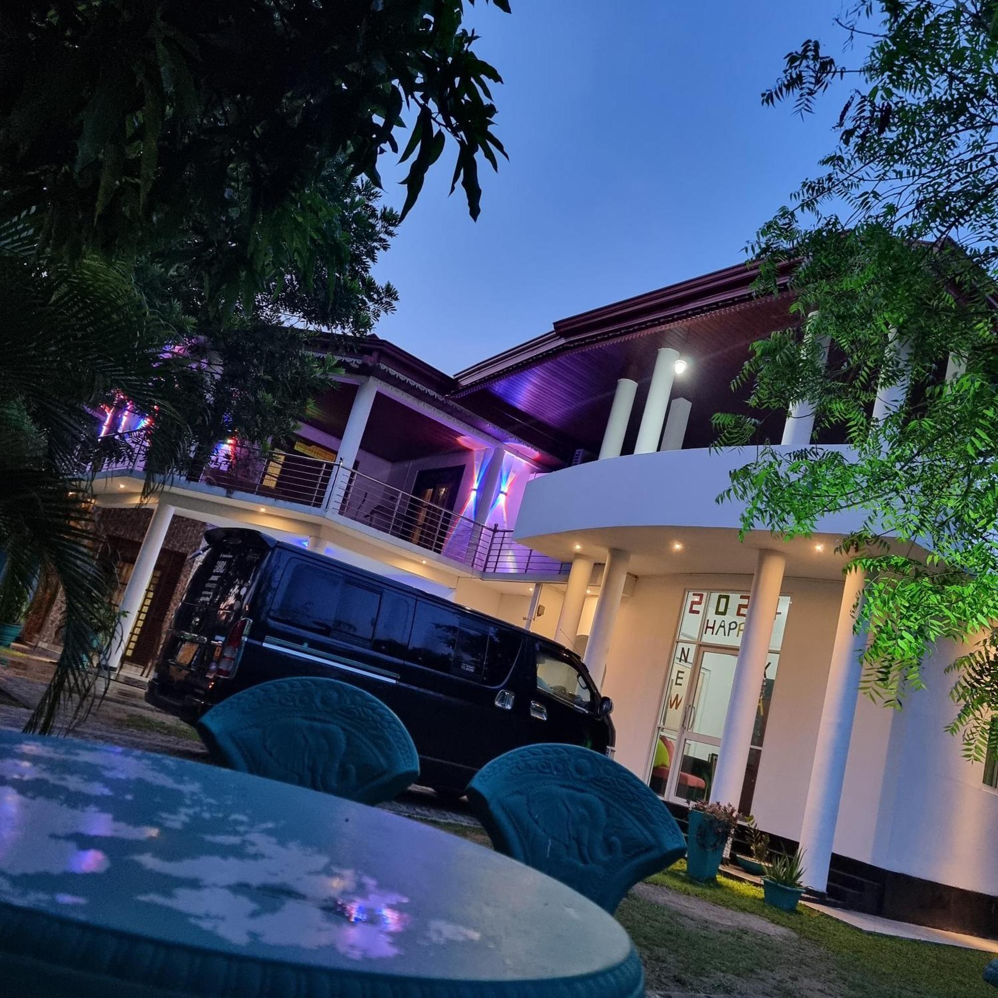 White Win Villa Elewela Exterior foto